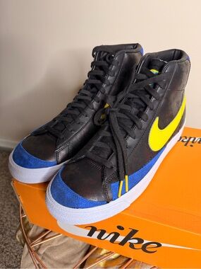 Nike Blazer Mid 77 Vintage Black/Blue/Yellow High-Top Sneakers
